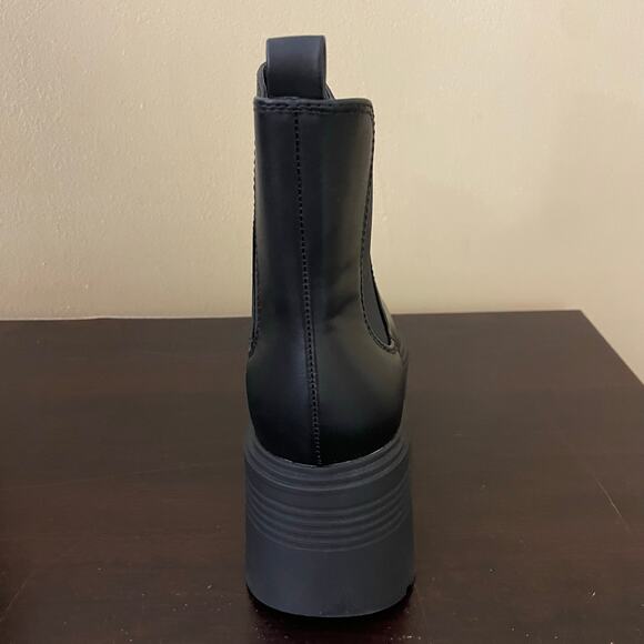 Nine West Women's George Ankle Boot - Picture 6 of 7